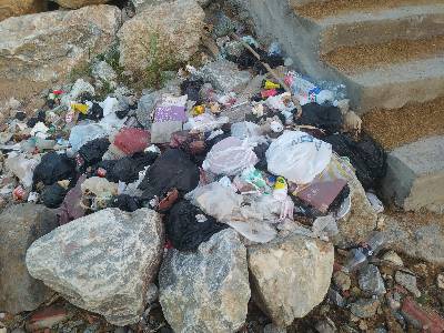 نفايات متوسطة الحجم