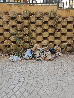 نفايات متوسطة الحجم